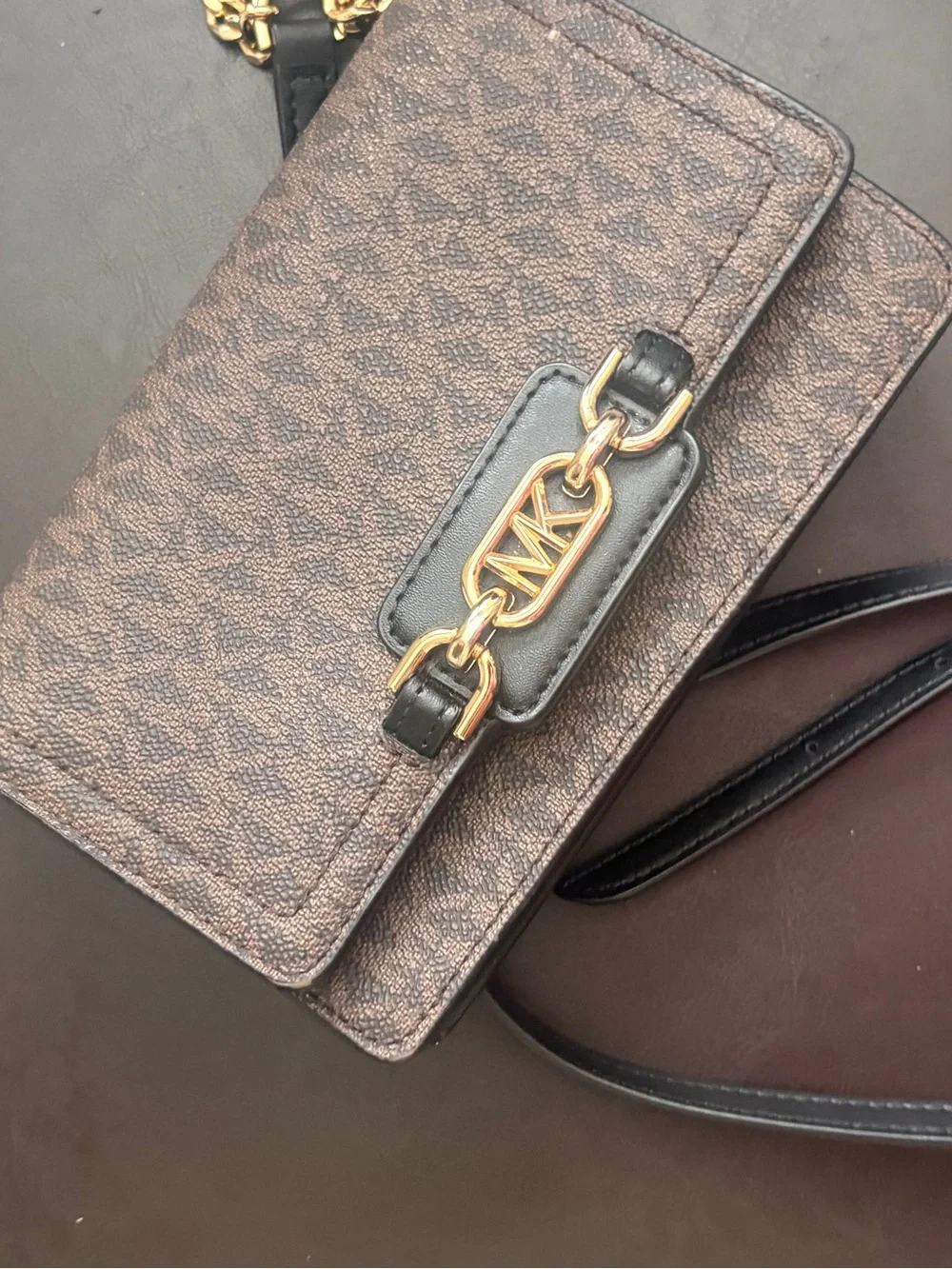 Micheal Kors purse